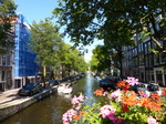 FZ030709 Canal in Amsterdam.jpg